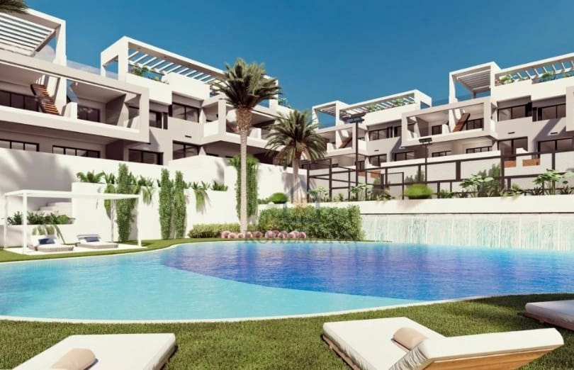 2 camera da letto Bungalow in vendita in Torrevieja con piscina garage - 326.000 € (Rif: 9591612)