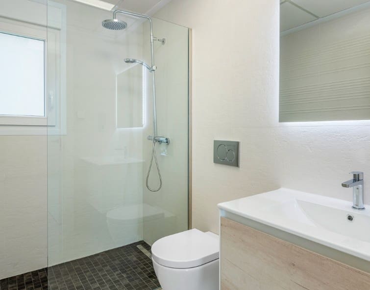 Bungalow de 3 habitaciones en Los Montesinos en venta con piscina - 485.000 € (Ref: 9700049)