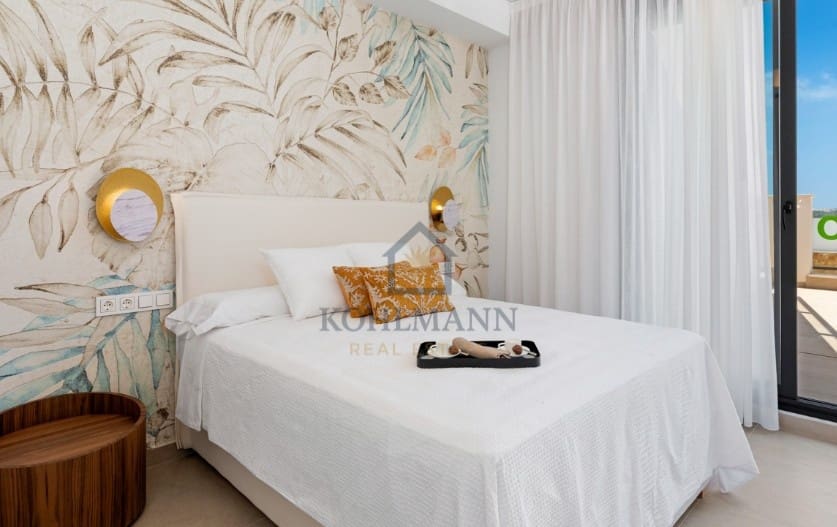 4 Zimmer Bungalow zu verkaufen in Campoamor mit Pool - 995.000 € (Ref: 9705888)