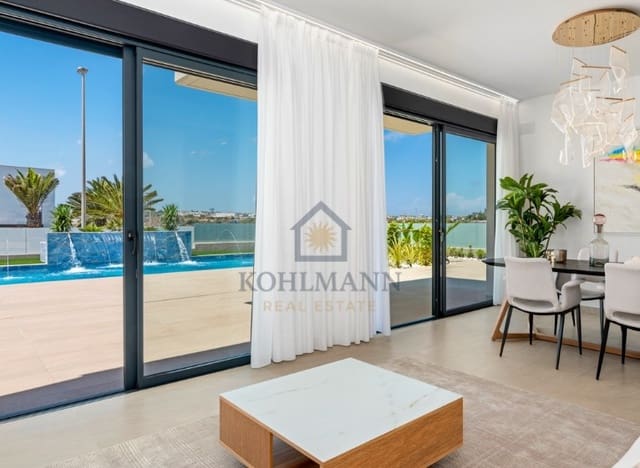 4 soveværelse Bungalow til salg i Campoamor, Orihuela med swimmingpool - € 995.000 (Ref: 9705888)