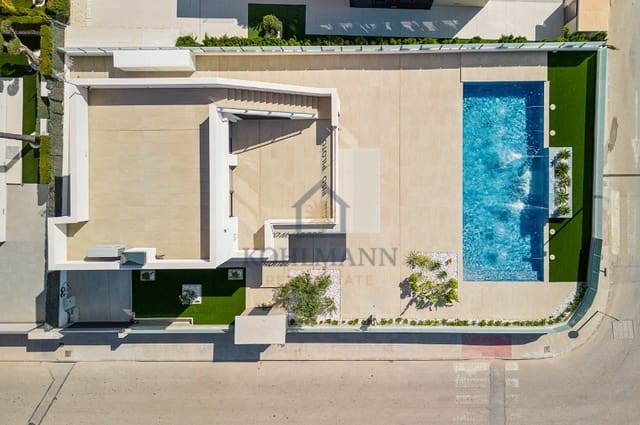 4 soveværelse Bungalow til salg i Campoamor, Orihuela med swimmingpool - € 995.000 (Ref: 9705888)