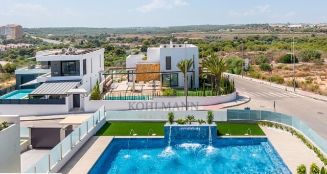 4 soveværelse Bungalow til salg i Campoamor, Orihuela med swimmingpool - € 995.000 (Ref: 9705888)