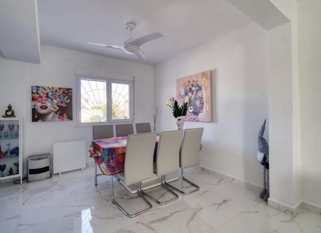 2 quarto Bungalow para venda em Benijófar com piscina - 229 000 € (Ref: 9745476)