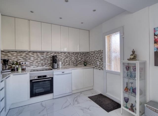 2 quarto Bungalow para venda em Benijófar com piscina - 229 000 € (Ref: 9745476)