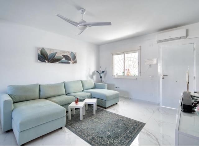 2 quarto Bungalow para venda em Benijófar com piscina - 229 000 € (Ref: 9745476)