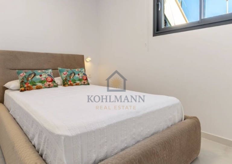 6 quarto Moradia para venda em Campoamor com piscina - 1 780 000 € (Ref: 9746680)