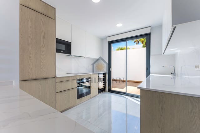 6 quarto Moradia para venda em Campoamor, Orihuela com piscina - 1 780 000 € (Ref: 9746680)