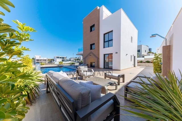 6 quarto Moradia para venda em Campoamor, Orihuela com piscina - 1 780 000 € (Ref: 9746680)