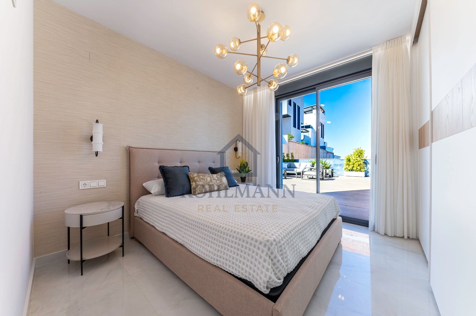 6 quarto Moradia para venda em Campoamor com piscina - 1 780 000 € (Ref: 9746680)