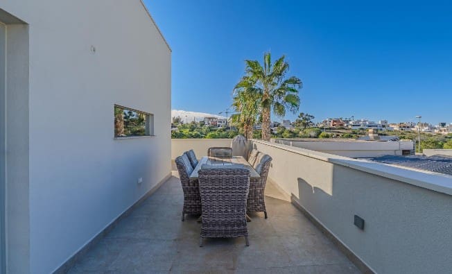 4 makuuhuone Huvila myytävänä paikassa Benijofar mukana uima-altaan - 1 250 000 € (Ref: 9798397)