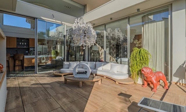 4 soveværelse Villa til salg i Benijófar med swimmingpool - € 1.250.000 (Ref: 9798397)