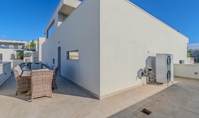 4 makuuhuone Huvila myytävänä paikassa Benijofar mukana uima-altaan - 1 250 000 € (Ref: 9798397)