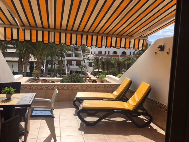 1 bedroom Flat for sale in Playa de las Americas with pool - € 359,000 (Ref: 9448527)