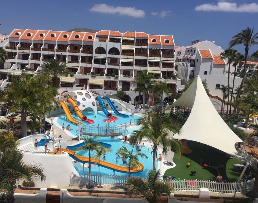 1 bedroom Flat for sale in Playa de las Americas with pool - € 359,000 (Ref: 9448527)