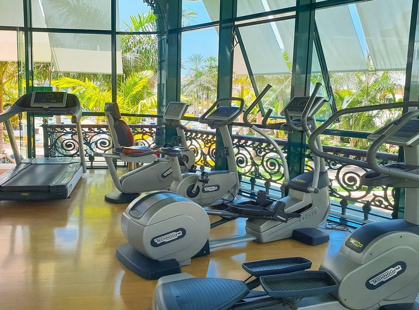 1 bedroom Flat for sale in Playa de las Americas with pool - € 359,000 (Ref: 9448527)