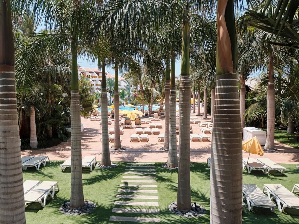 1 bedroom Flat for sale in Playa de las Americas with pool - € 359,000 (Ref: 9448527)