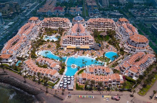 1 quarto Apartamento para venda em Playa de las Americas, Arona com piscina - 359 000 € (Ref: 9448527)