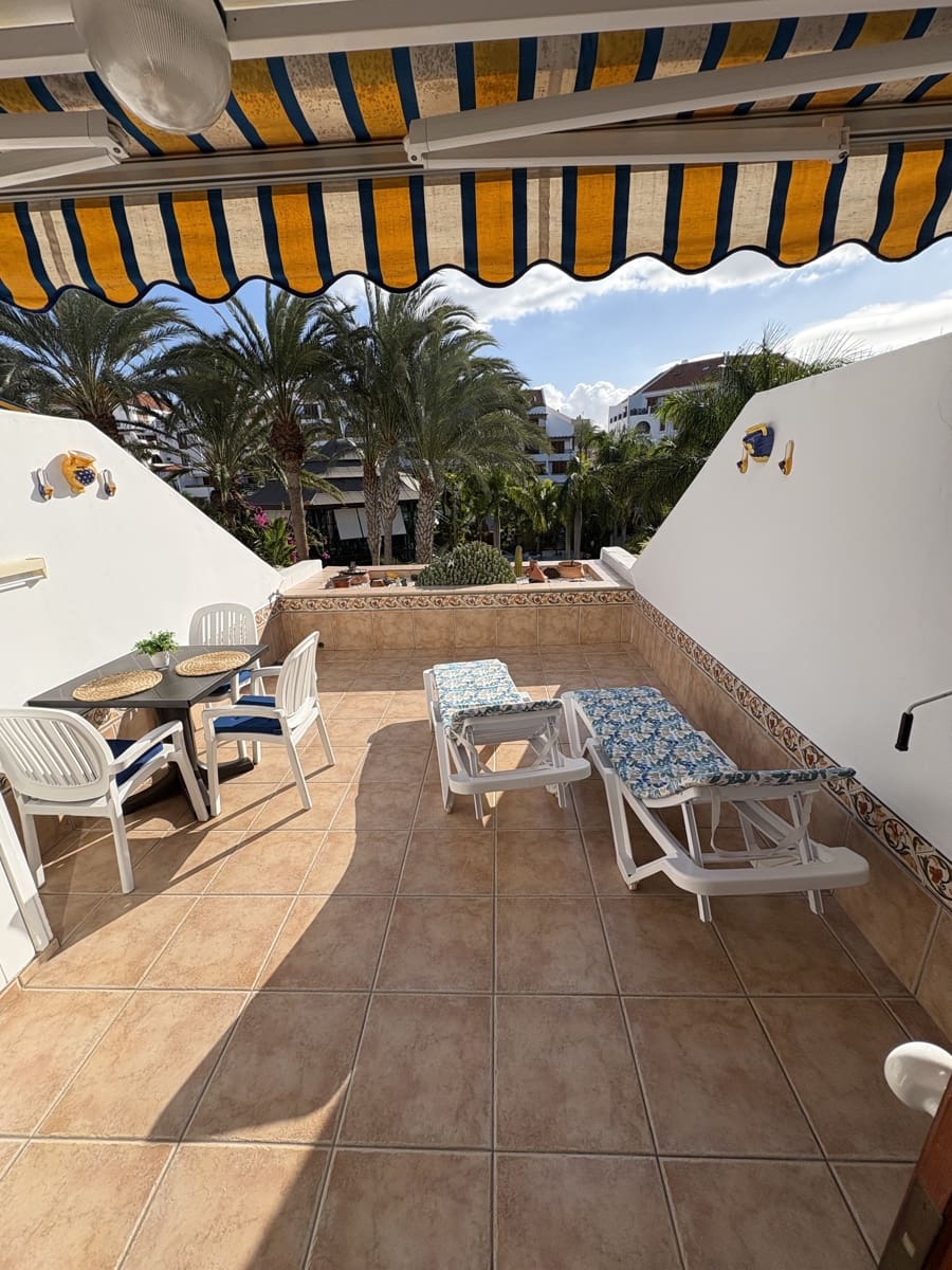 1 bedroom Flat for sale in Playa de las Americas with pool - € 359,000 (Ref: 9448527)