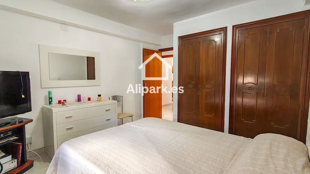 4 makuuhuone Asunto myytävänä paikassa Pla de Bon Repos, Alicante kaupunki - 175 000 € (Ref: 9453313)