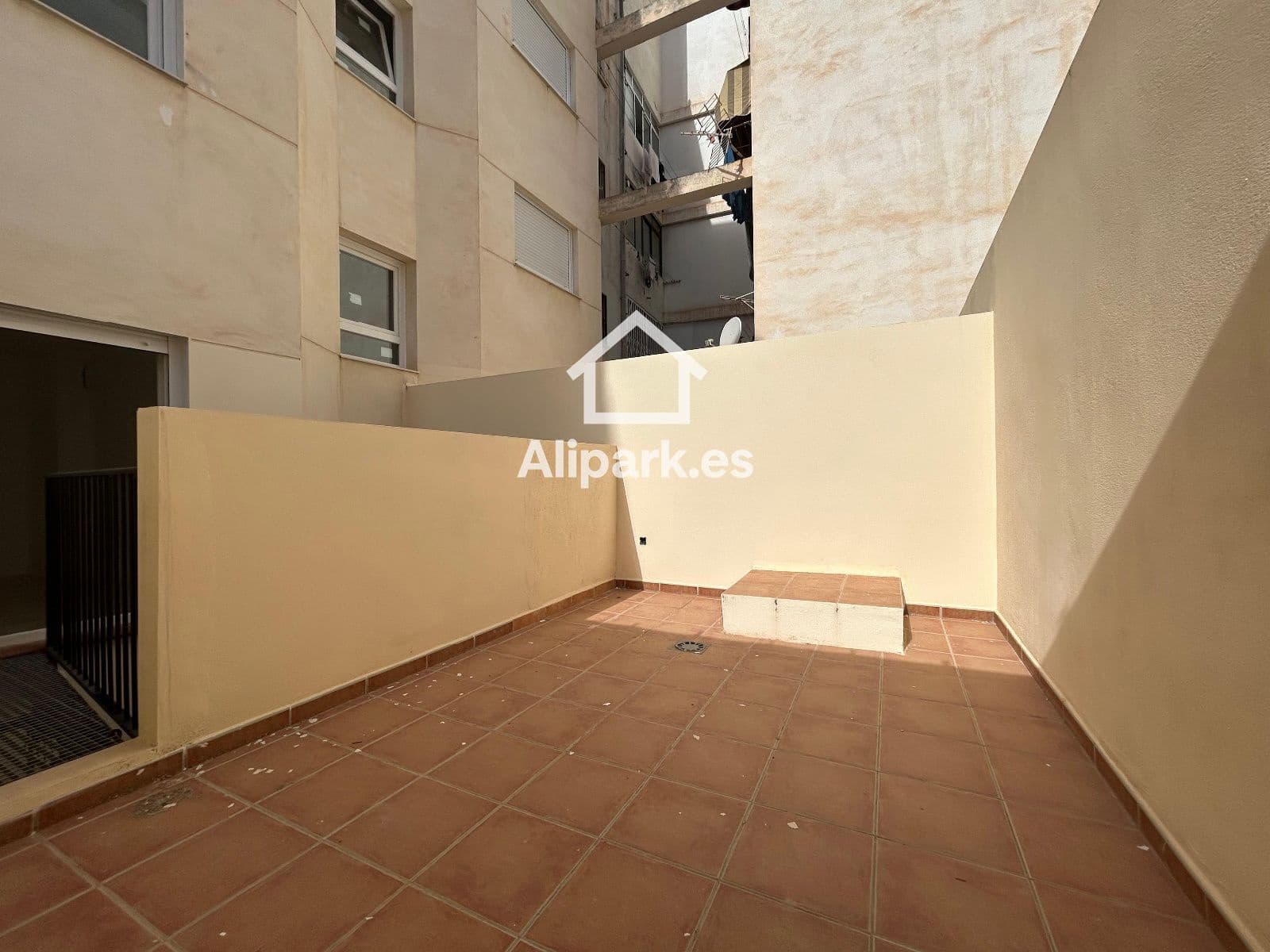 Piso de 1 habitación en Alicante / Alacant ciudad en venta - 179.900 € (Ref: 9453314)
