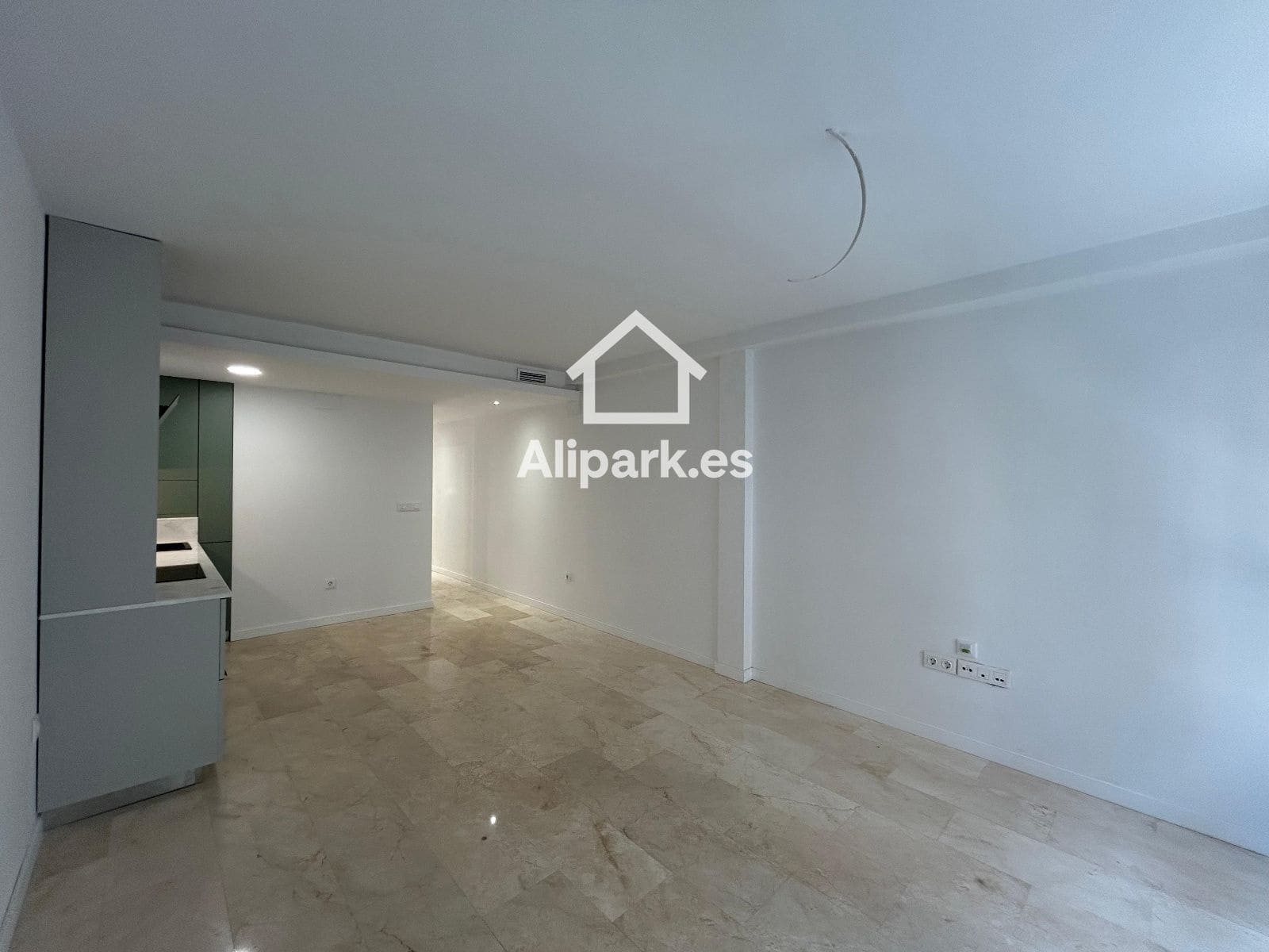 Piso de 1 habitación en Alicante / Alacant ciudad en venta - 179.900 € (Ref: 9453314)