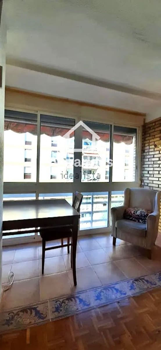 3 bedroom Flat for sale in Alicante / Alacant city with pool - € 210,000 (Ref: 9453316)