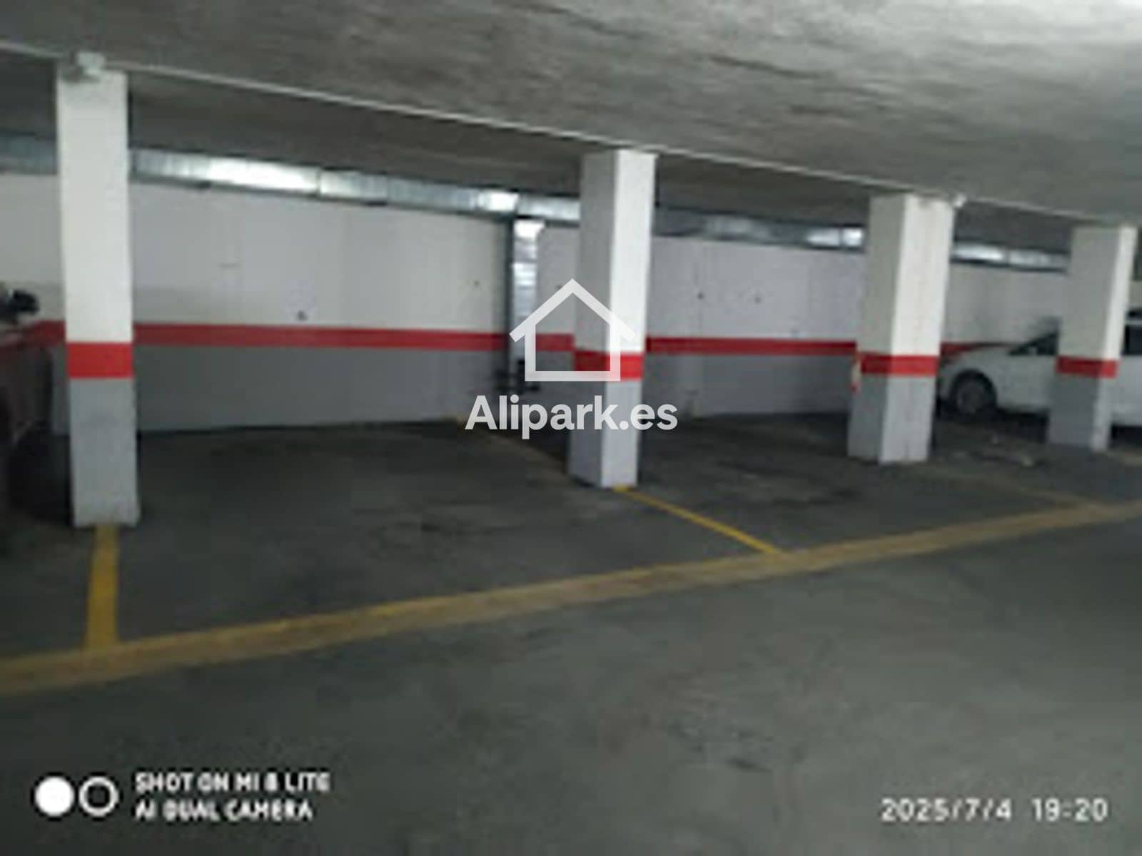 Garage for sale in Alicante / Alacant city - € 23,000 (Ref: 9453320)