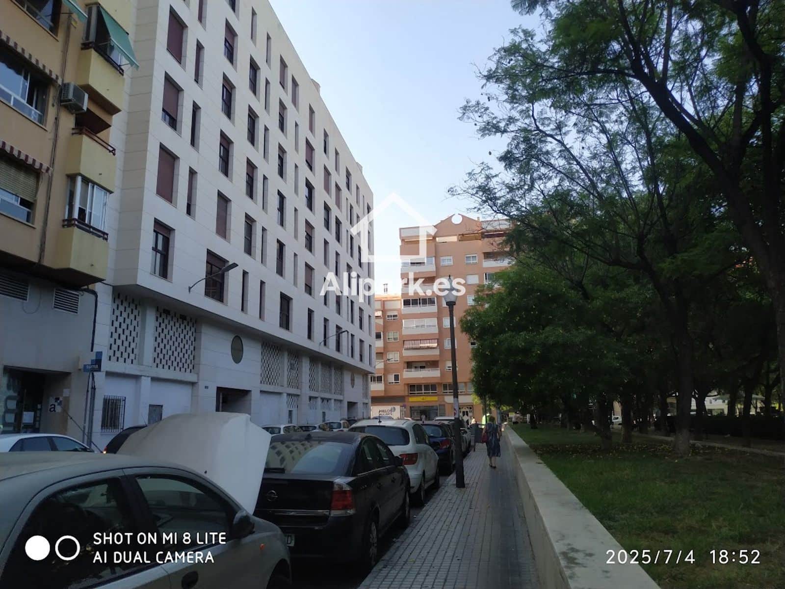 Garage for sale in Alicante / Alacant city - € 23,000 (Ref: 9453320)