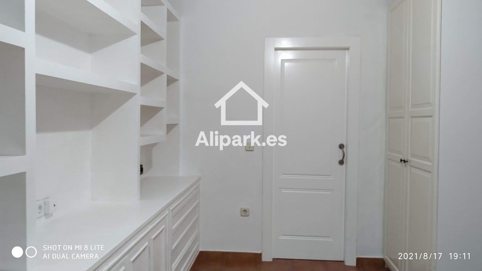 3 makuuhuone Asunto vuokrattavana paikassa Alicante kaupunki mukana uima-altaan - 1 050 € (Ref: 9453323)