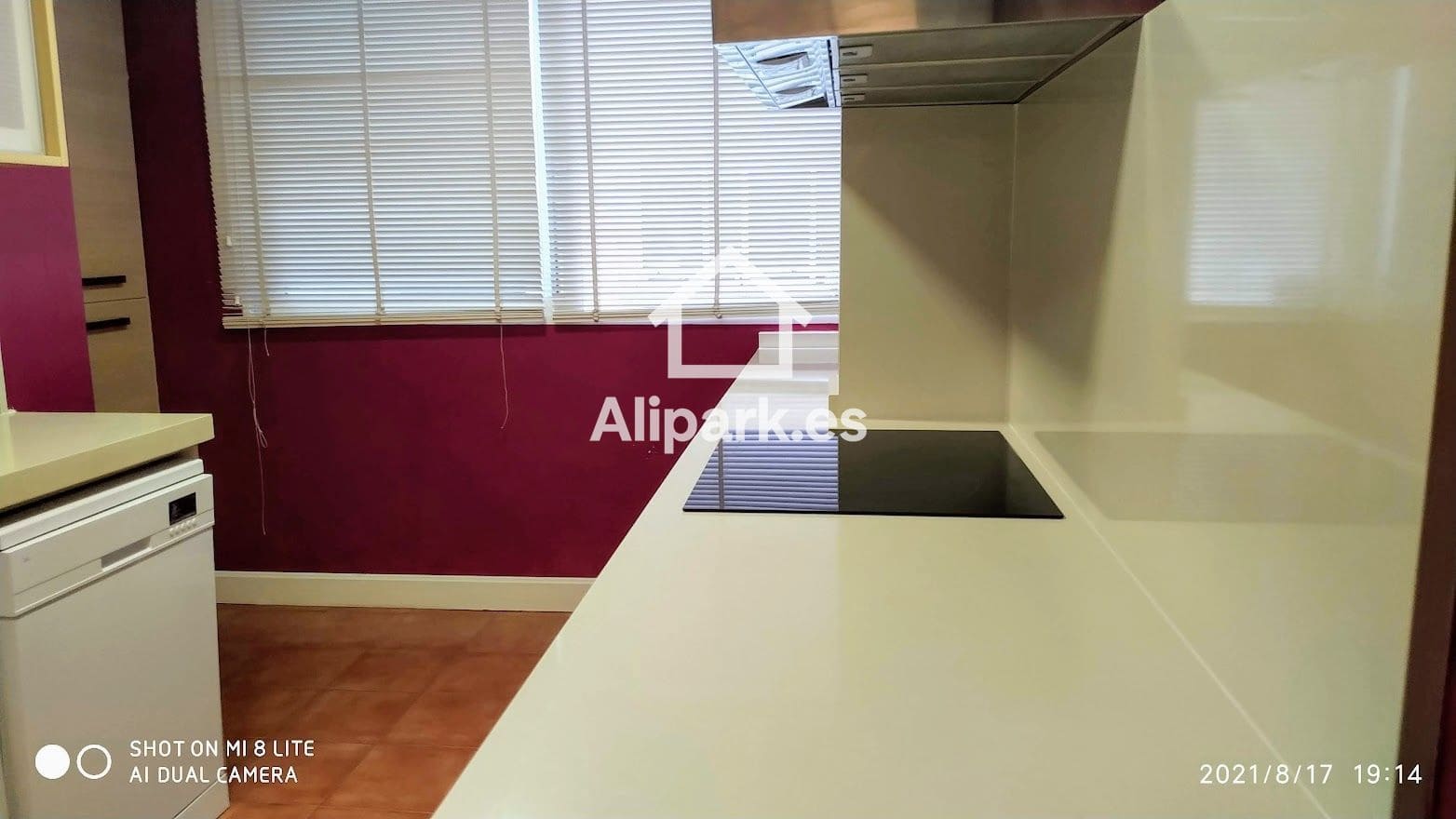 3 makuuhuone Asunto vuokrattavana paikassa Alicante kaupunki mukana uima-altaan - 1 050 € (Ref: 9453323)