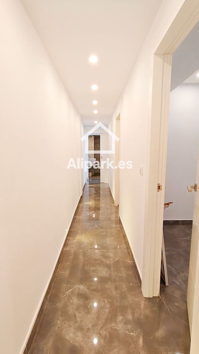 Piso de 3 habitaciones en Alicante / Alacant ciudad en alquiler - 1.750 € (Ref: 9453325)