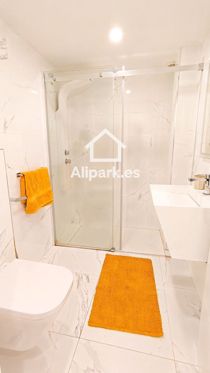 Piso de 3 habitaciones en Alicante / Alacant ciudad en alquiler - 1.750 € (Ref: 9453325)