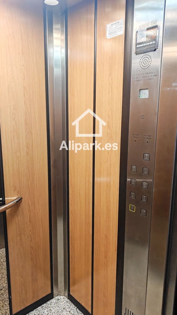 Piso de 3 habitaciones en Alicante / Alacant ciudad en alquiler - 1.750 € (Ref: 9453325)