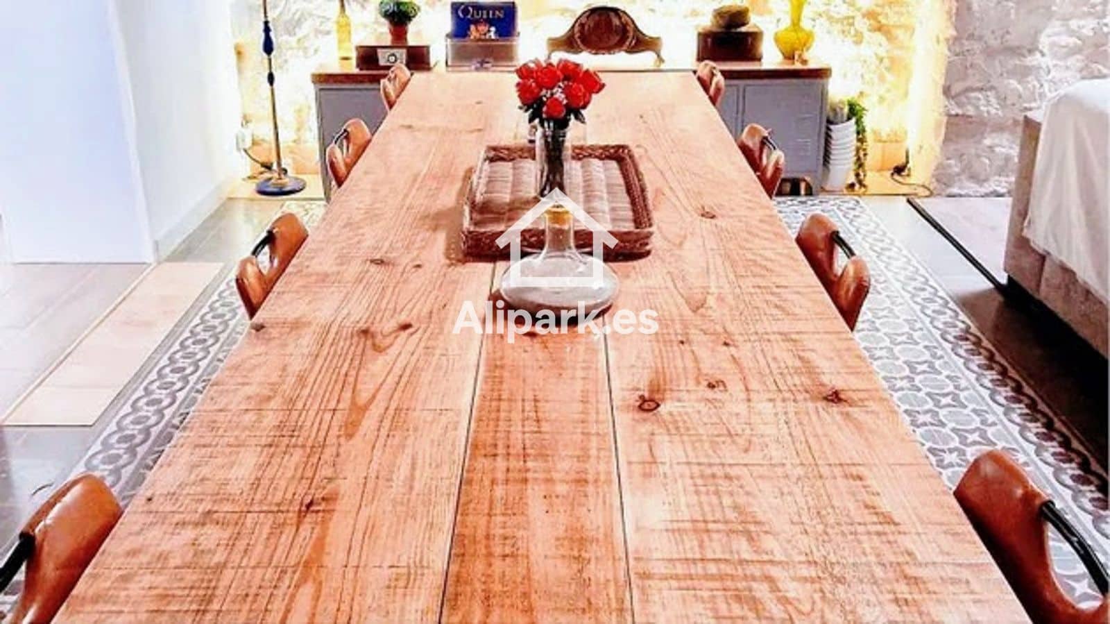 2 makuuhuone Omakotitalo myytävänä paikassa Alicante kaupunki - 630 000 € (Ref: 9453326)