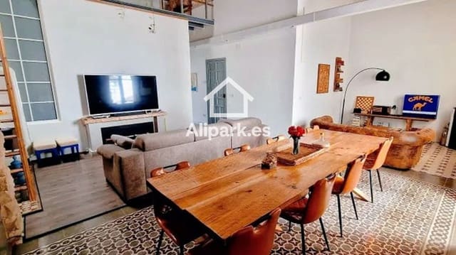 2 makuuhuone Omakotitalo myytävänä paikassa Benalúa, Alicante kaupunki - 630 000 € (Ref: 9453326)