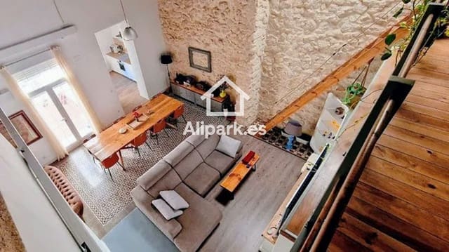 2 makuuhuone Omakotitalo myytävänä paikassa Benalúa, Alicante kaupunki - 630 000 € (Ref: 9453326)