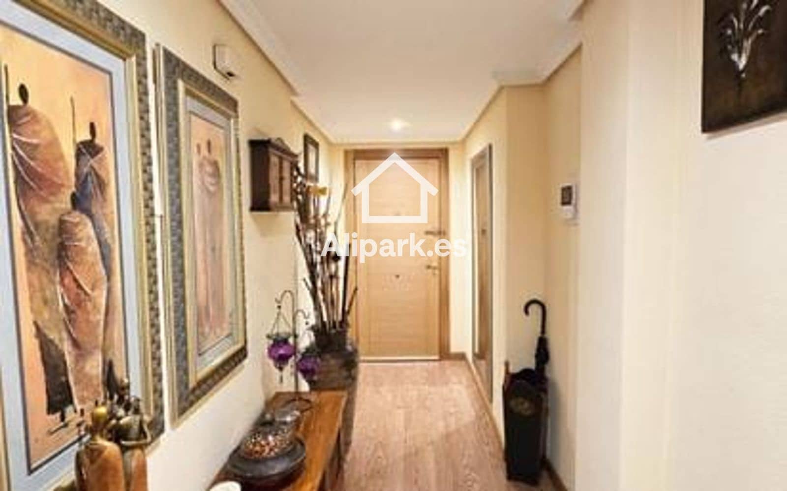 Piso de 3 habitaciones en Alicante / Alacant ciudad en venta con piscina - 330.000 € (Ref: 9453327)