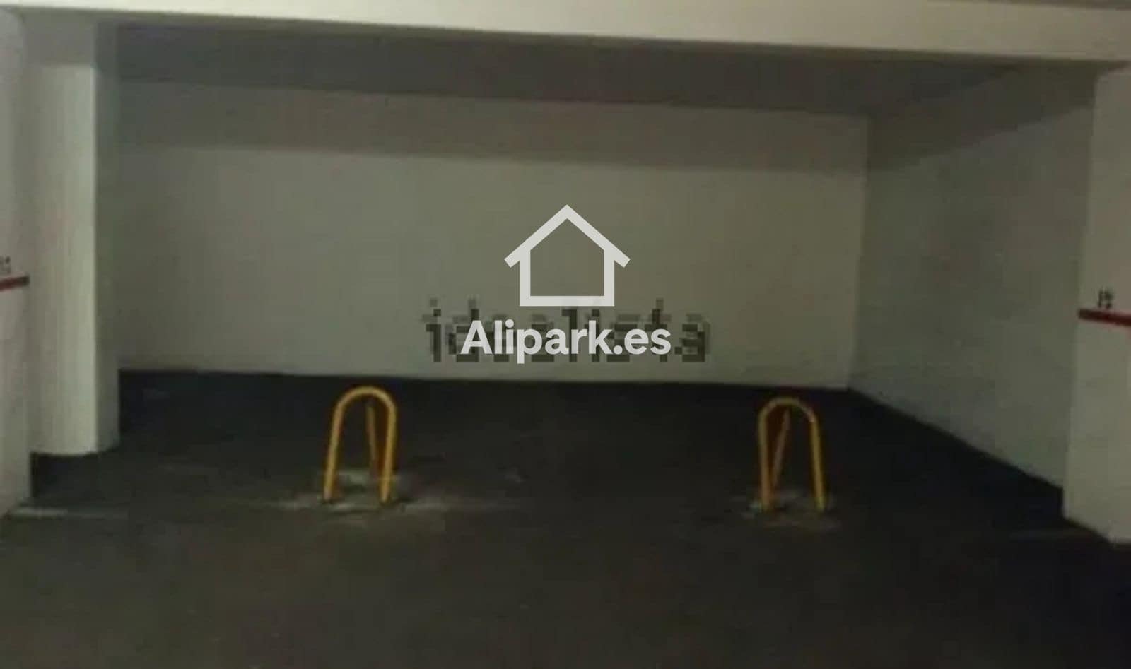 Garage te koop in Alicante stad - € 13.000 (Ref: 9453328)