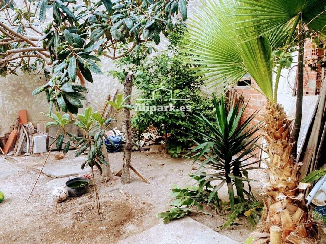 Omakotitalo myytävänä paikassa Alicante kaupunki - 185 000 € (Ref: 9453329)