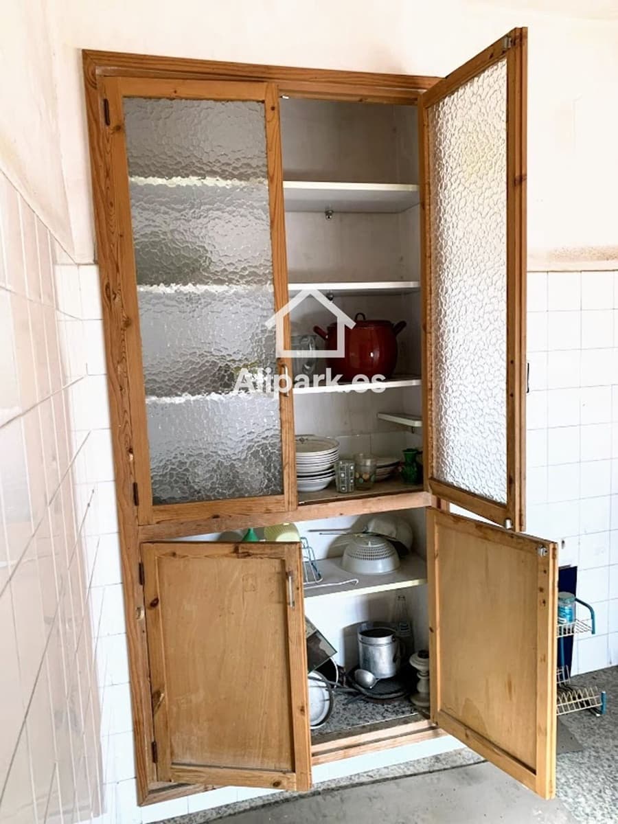 3 bedroom Flat for sale in Alcoy / Alcoi - € 48,000 (Ref: 9453330)