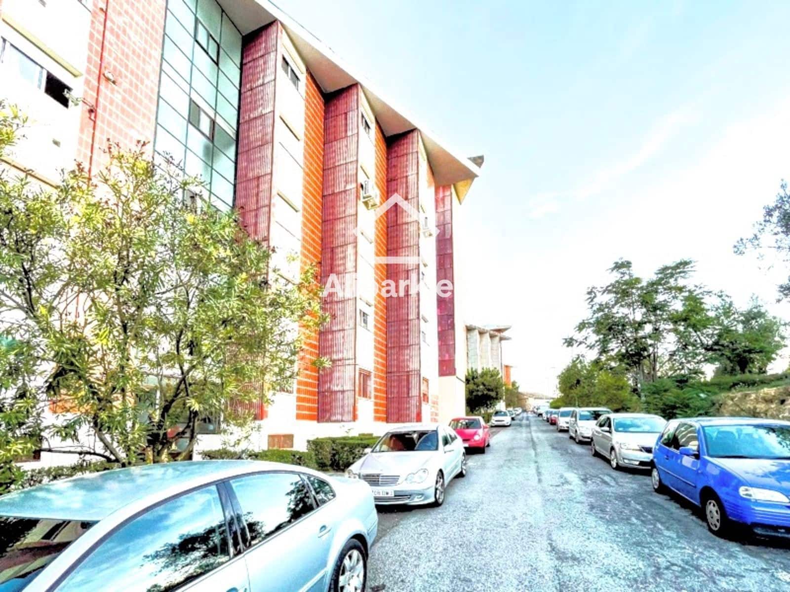 3 bedroom Flat for sale in Alcoy / Alcoi - € 48,000 (Ref: 9453330)