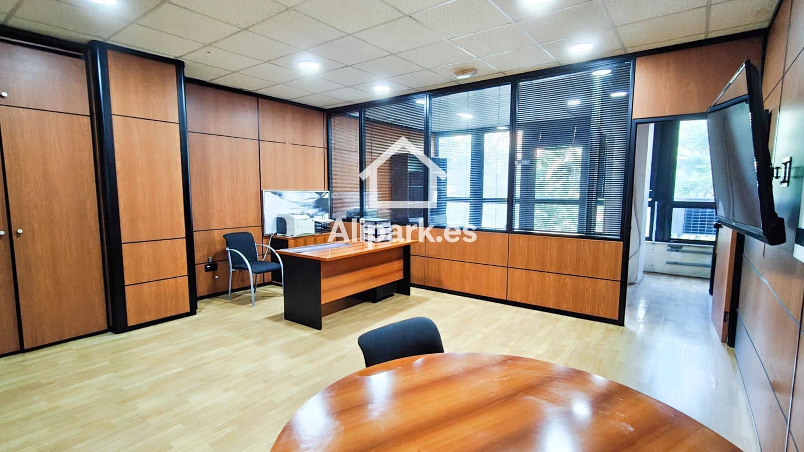 Office for rent in Alicante / Alacant city with garage - € 1,000 (Ref: 9453331)