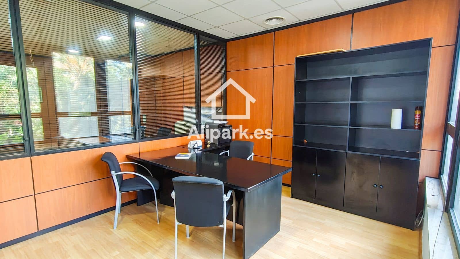 Office for rent in Alicante / Alacant city with garage - € 1,000 (Ref: 9453331)