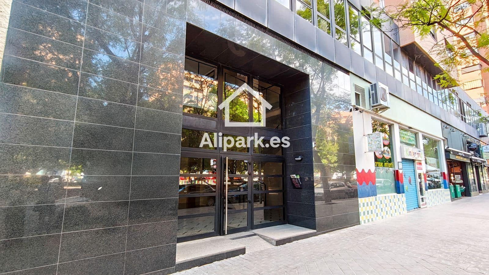 Office for rent in Alicante / Alacant city with garage - € 1,000 (Ref: 9453331)