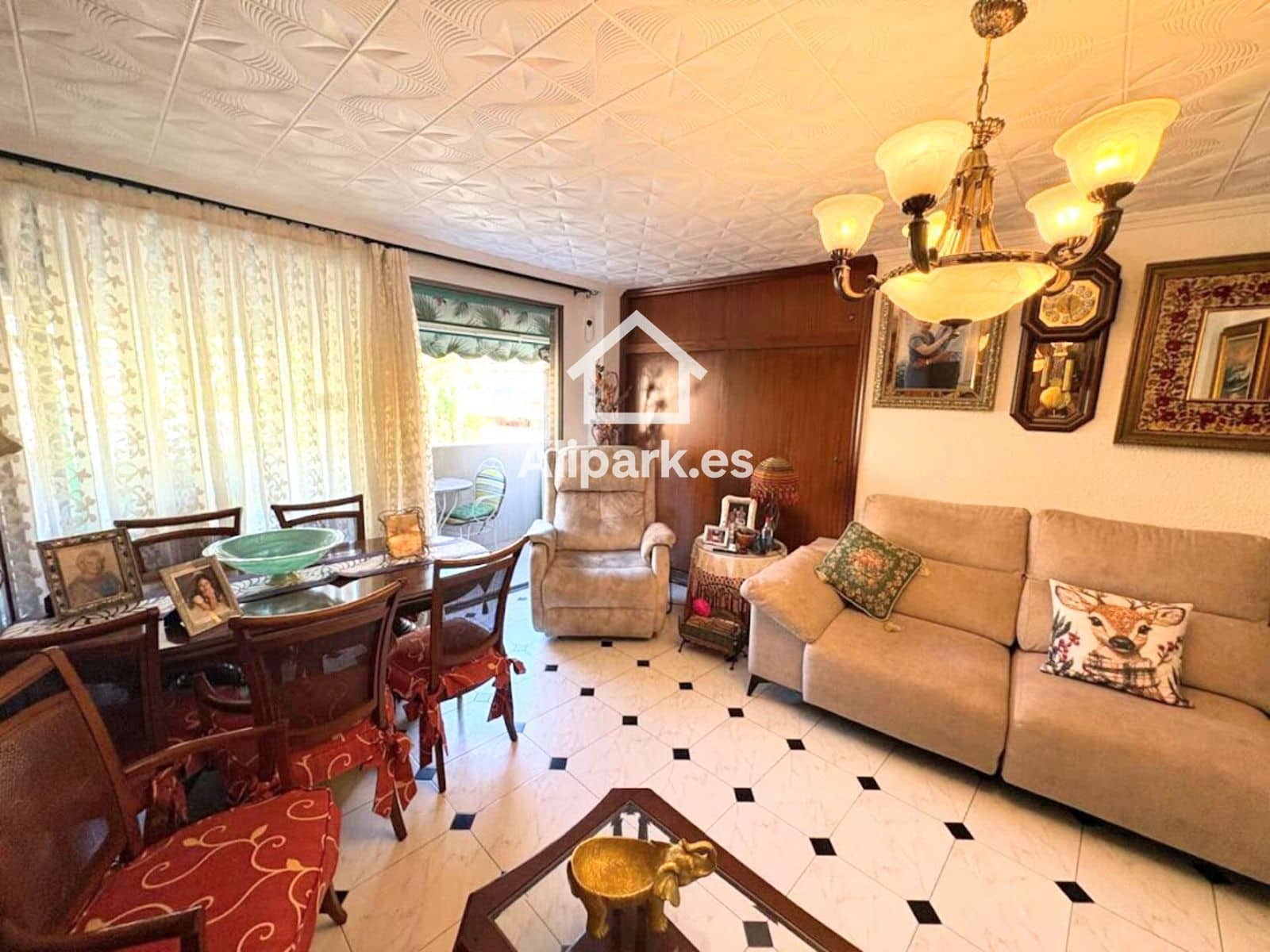 4 bedroom Flat for sale in Alicante / Alacant city - € 189,950 (Ref: 9453333)