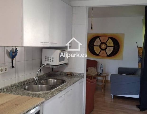 3 makuuhuone Asunto vuokrattavana paikassa Paus - Poligono San Blas, Alicante kaupunki - 1 200 € (Ref: 9453334)