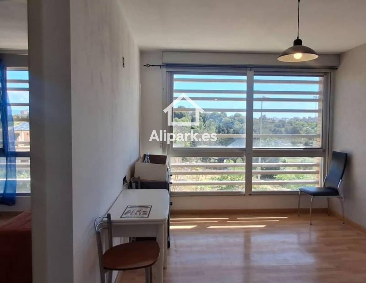 Piso de 3 habitaciones en Alicante / Alacant ciudad en alquiler - 1.200 € (Ref: 9453334)
