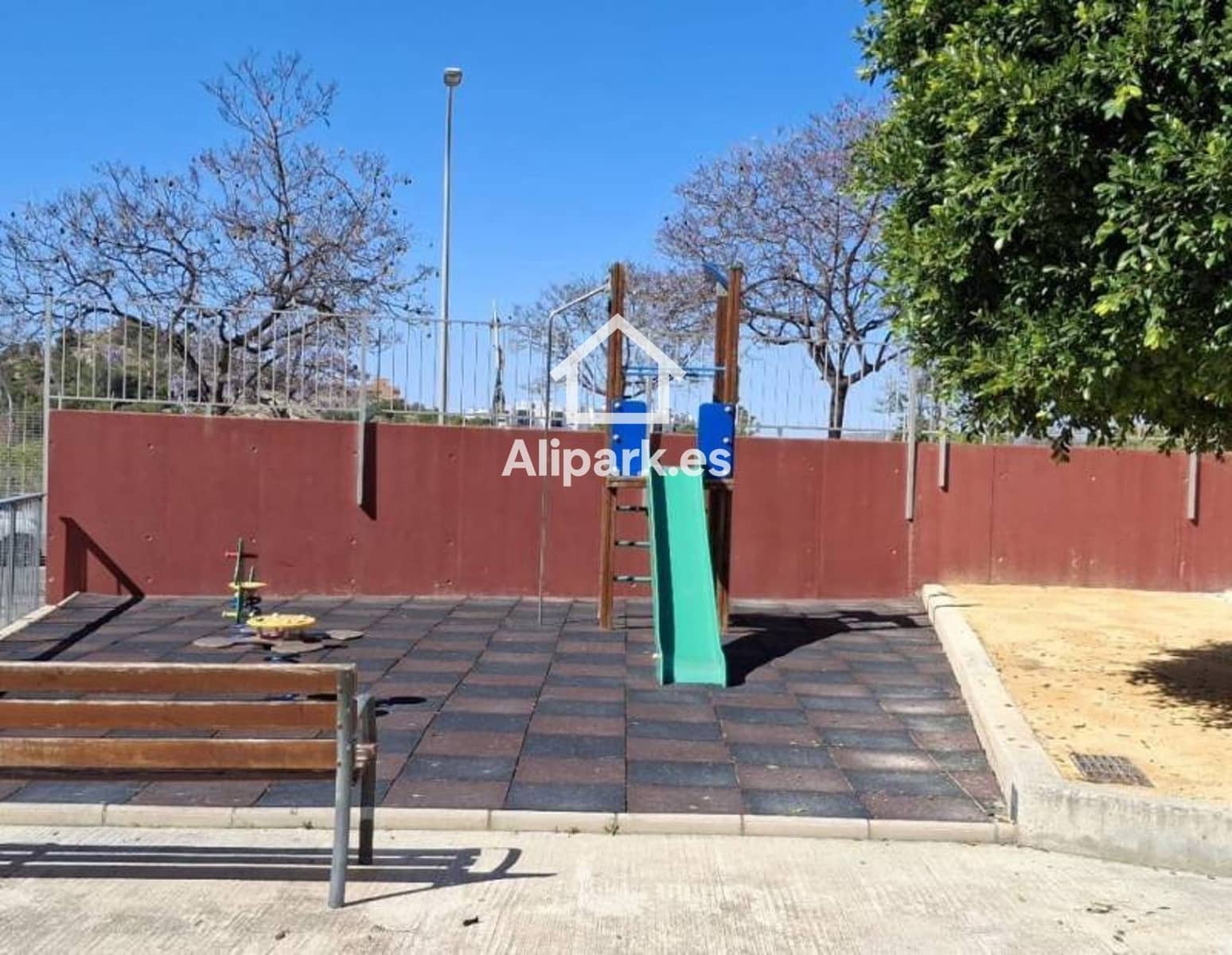 Piso de 3 habitaciones en Alicante / Alacant ciudad en alquiler - 1.200 € (Ref: 9453334)