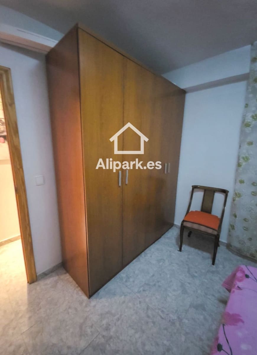 3 chambre Appartement à vendre à Alicante ville - 190 000 € (Ref: 9453335)