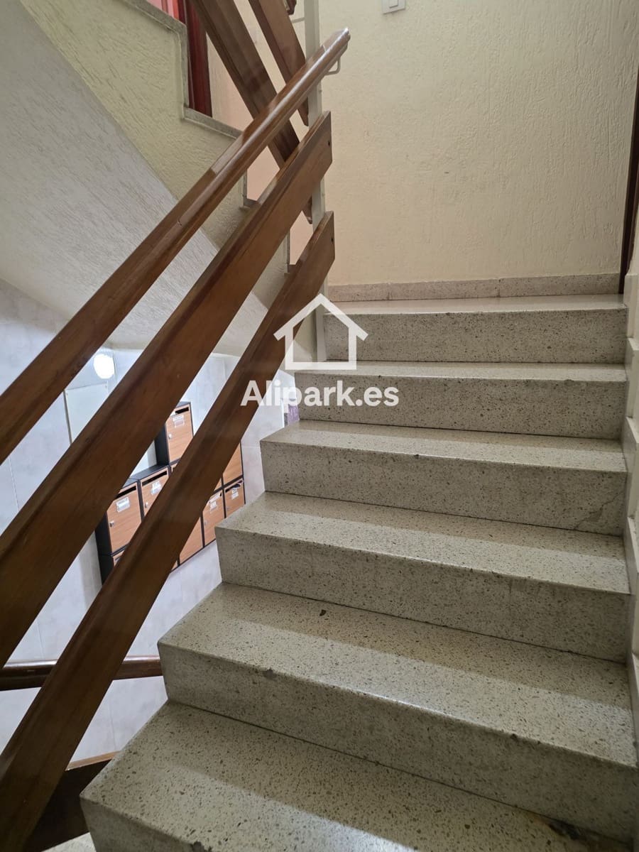 3 chambre Appartement à vendre à Alicante ville - 190 000 € (Ref: 9453335)